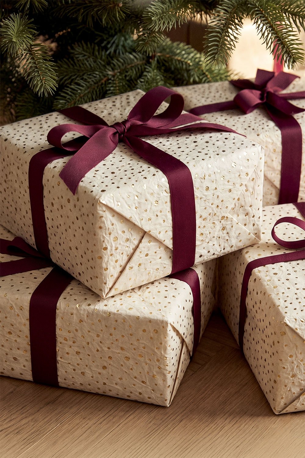 Vraux wrapping paper, gallery image 1