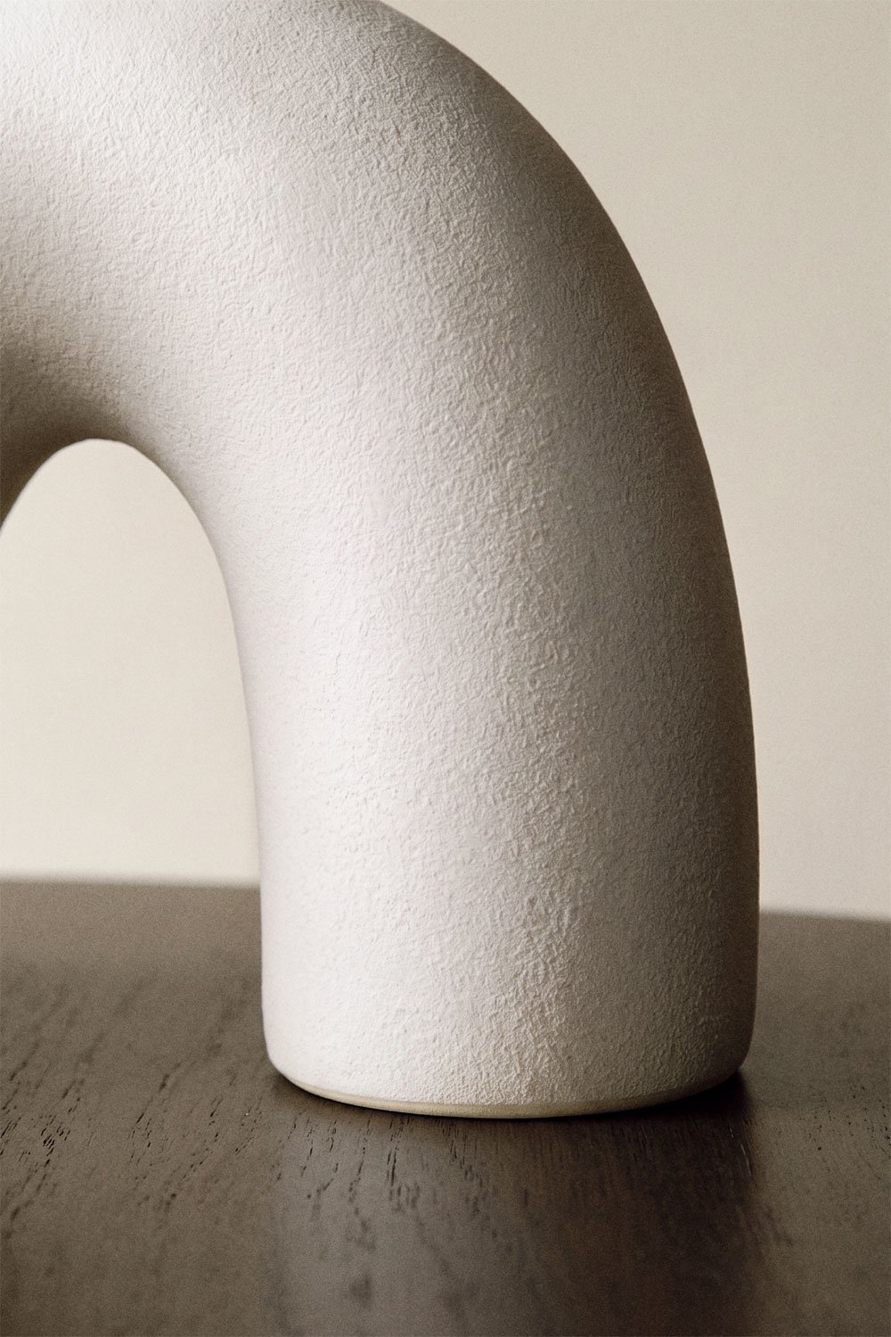 Mardig ceramic vase, gallery image 2