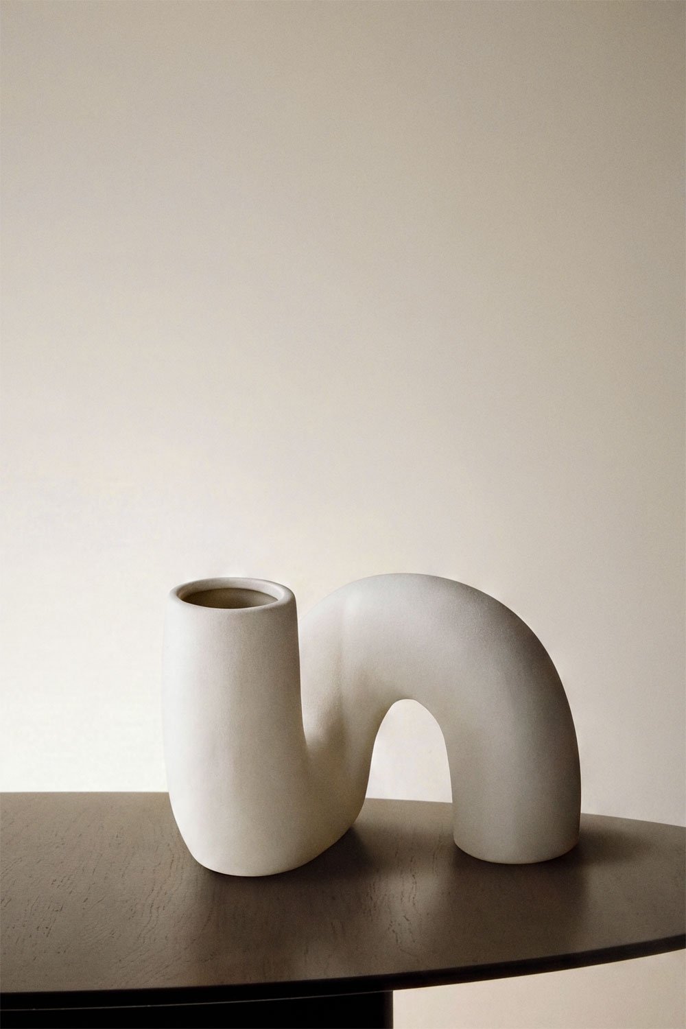 Mardig ceramic vase, gallery image 1