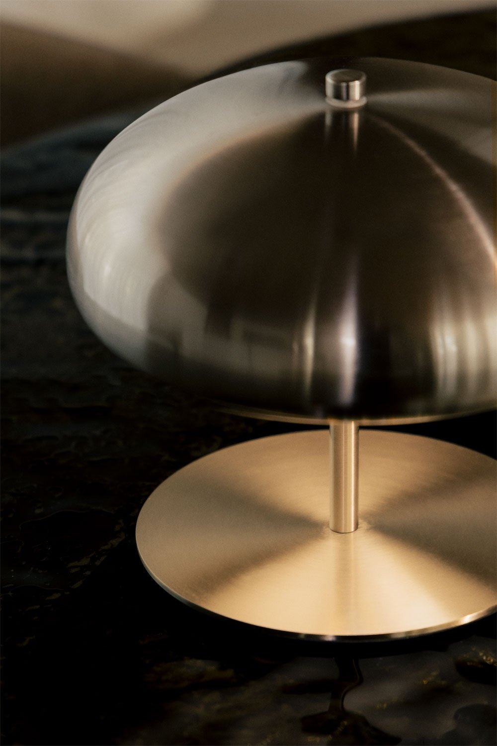 Wireless LED table lamp in iron Hilma, gallery image 3