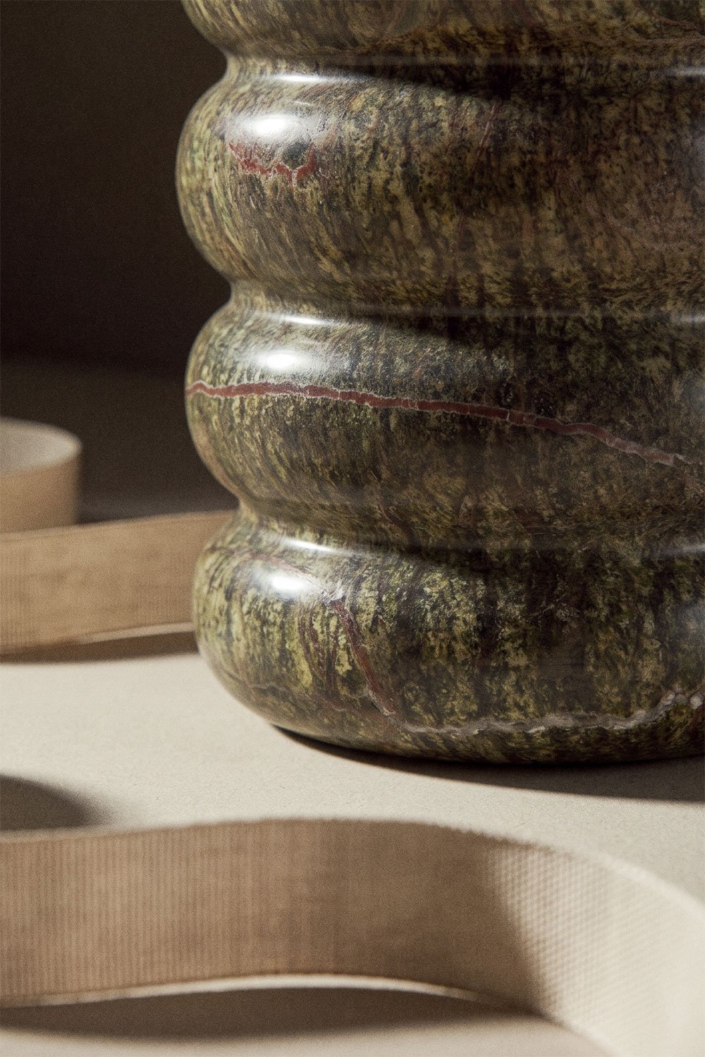 Decorative marble vase Kavere, gallery image 2