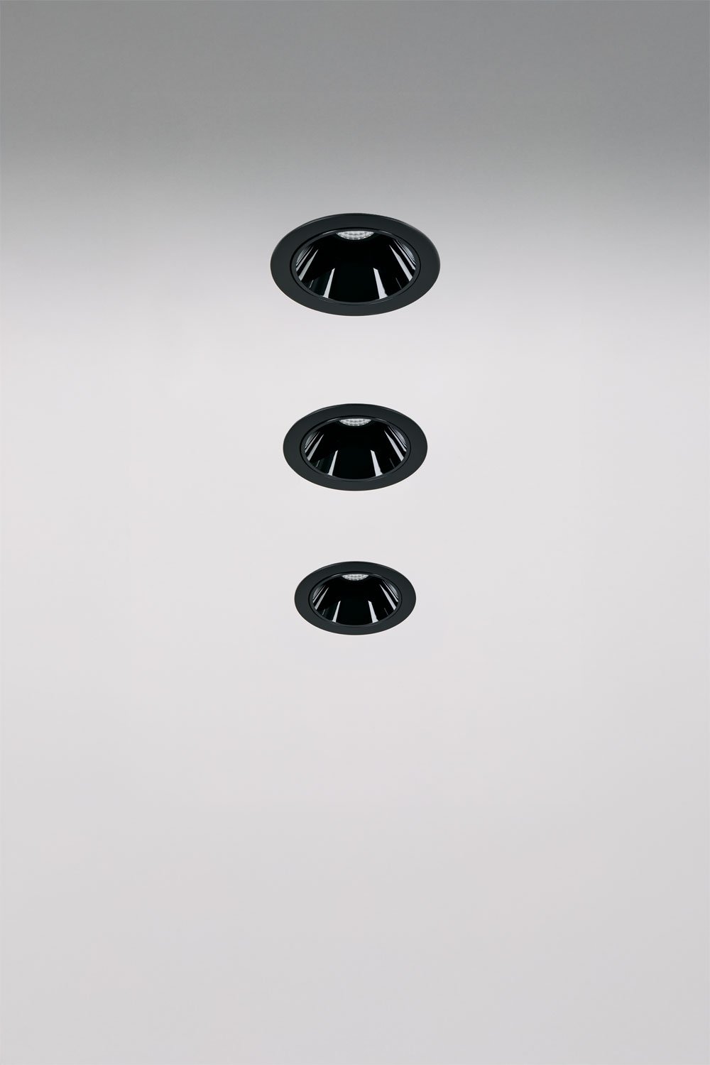 Pack of 3 recessed LED downlights with Ø3 cm aluminum frames with progressive on and off Luisiana, imagen de galeria 3