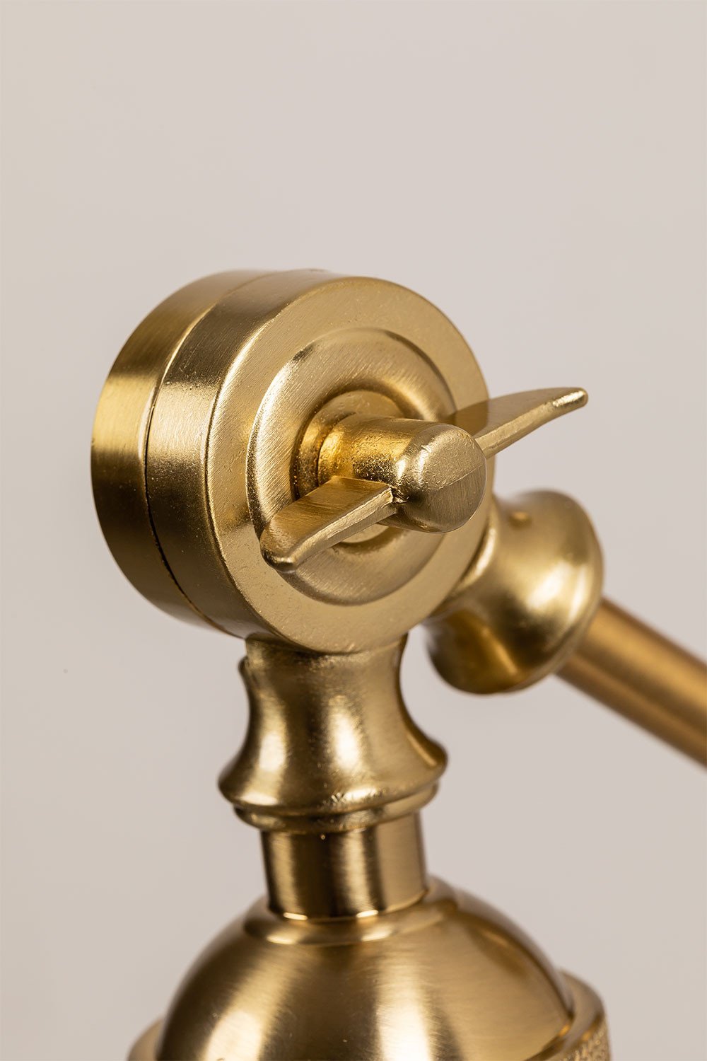 Ellmer iron wall lamp, gallery image 7