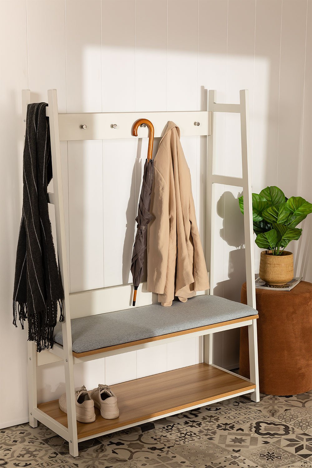Hall with Coat Rack and Shoe Rack Füst Style, gallery image 1