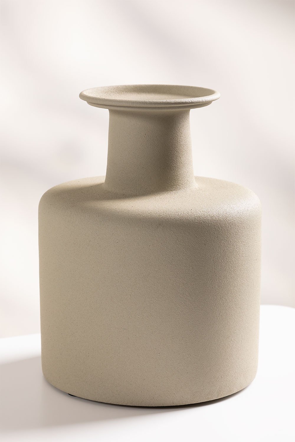 Metal Vase Baus , gallery image 1