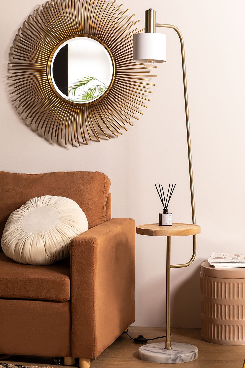 Agueda floor lamp with auxiliary table, gallery image 1