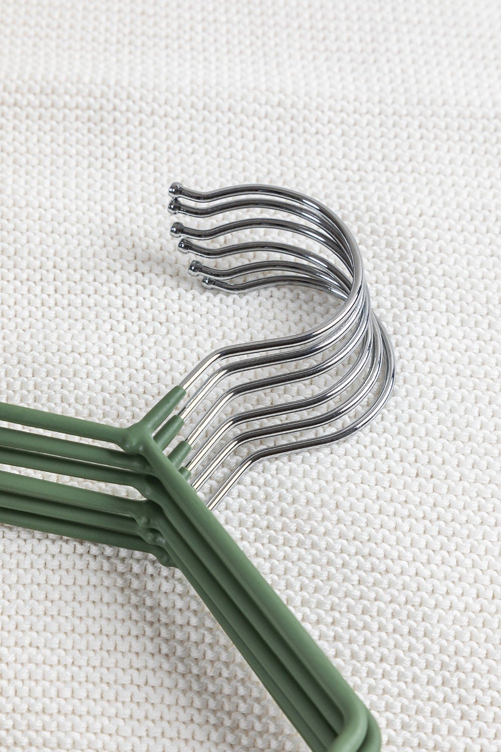 Set of 6 Kids Hangers Anttal , gallery image 3